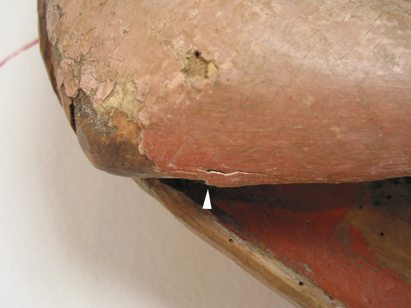 Fassungsabhebung durch Schwinden des Holztr�gers